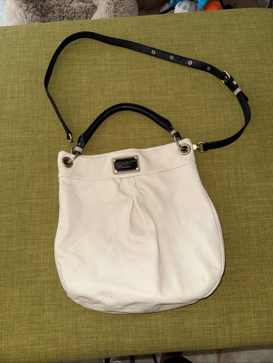 Marc By Marc Jacobs Handbags - Marc by Marc Jacobs White Leather Hobo with Black Crossbody and Hand Straps!